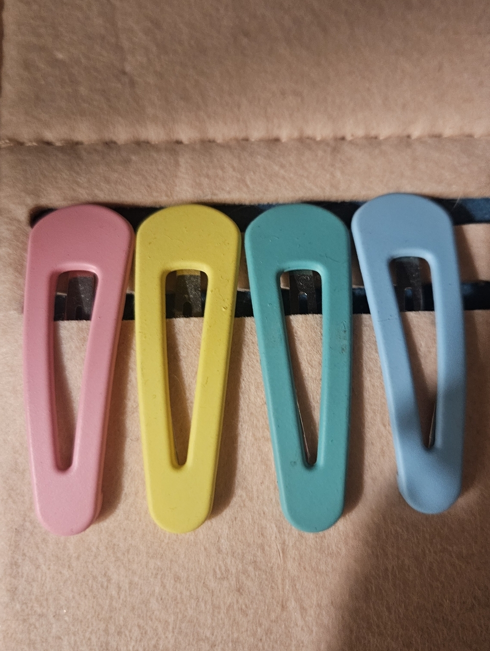 Pastel Snap Hair Clips - Pink, Yellow, Teal, Light Blue 4 Pack Of Barrettes